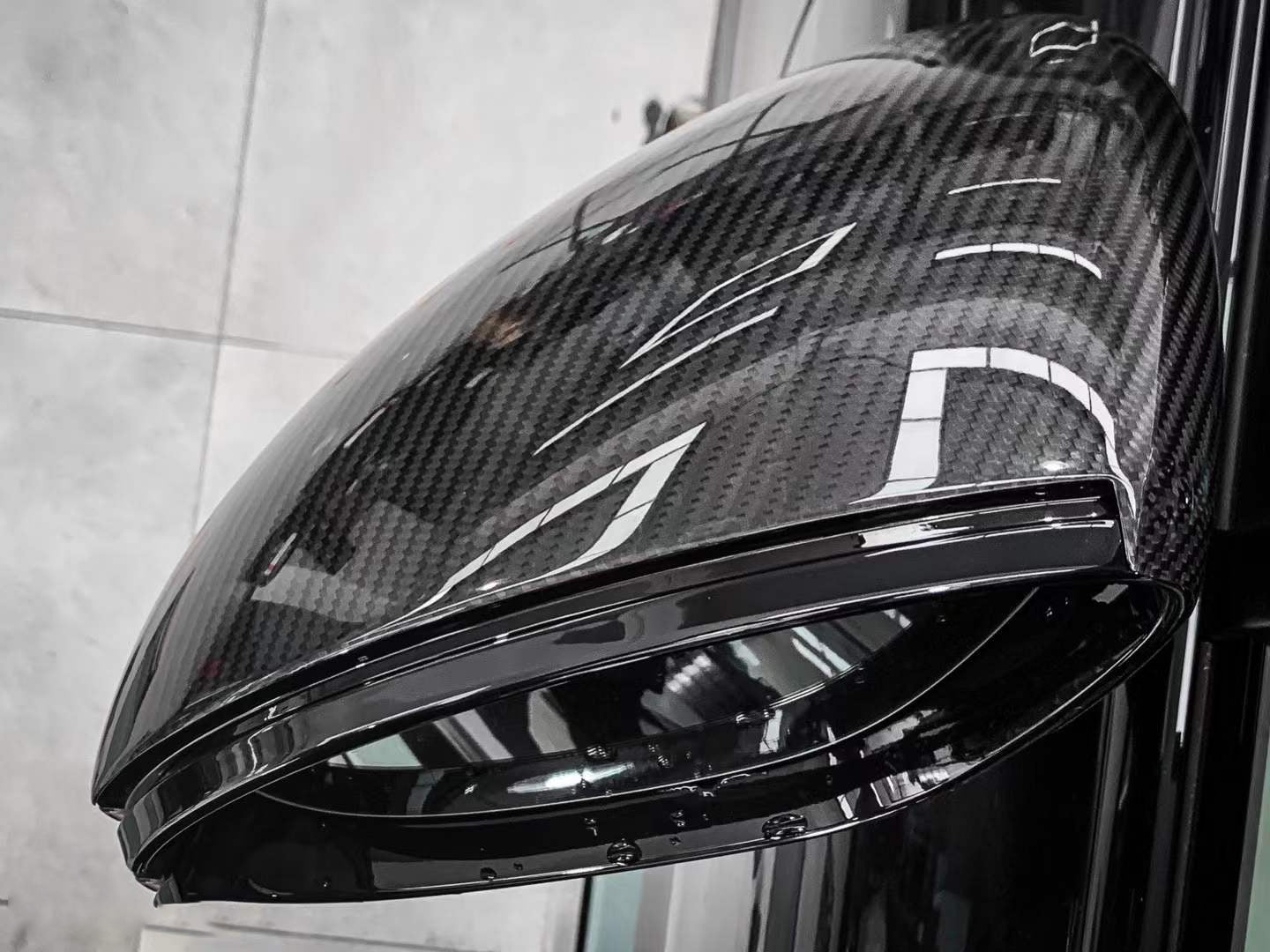 For 18-22 Porsche Cayenne Carbon Fiber Rearview Mirror Cover, Dry Carbon Reverse Mirror Cover Carbon Fiber Rearview Mirror Cover