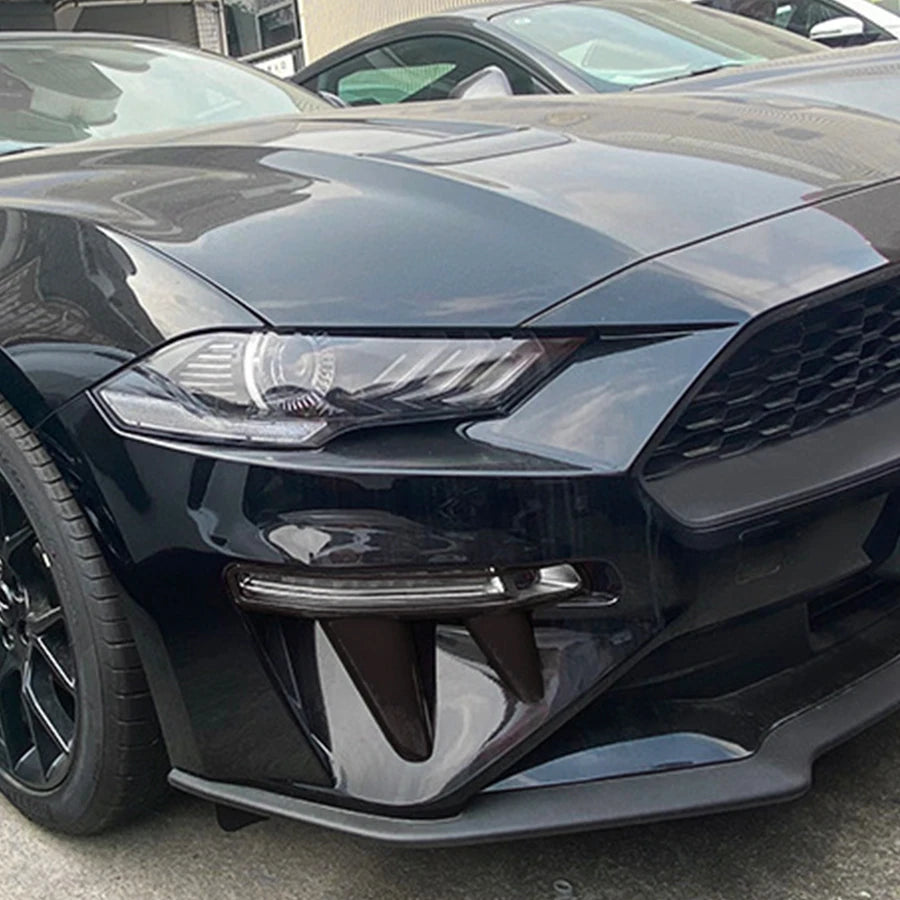 Front Bumper Winglets for Ford Mustang 2018-2023 Fog Lamp Decoration Canard Wing ABS Material Car Exterior Accessories Body Kit