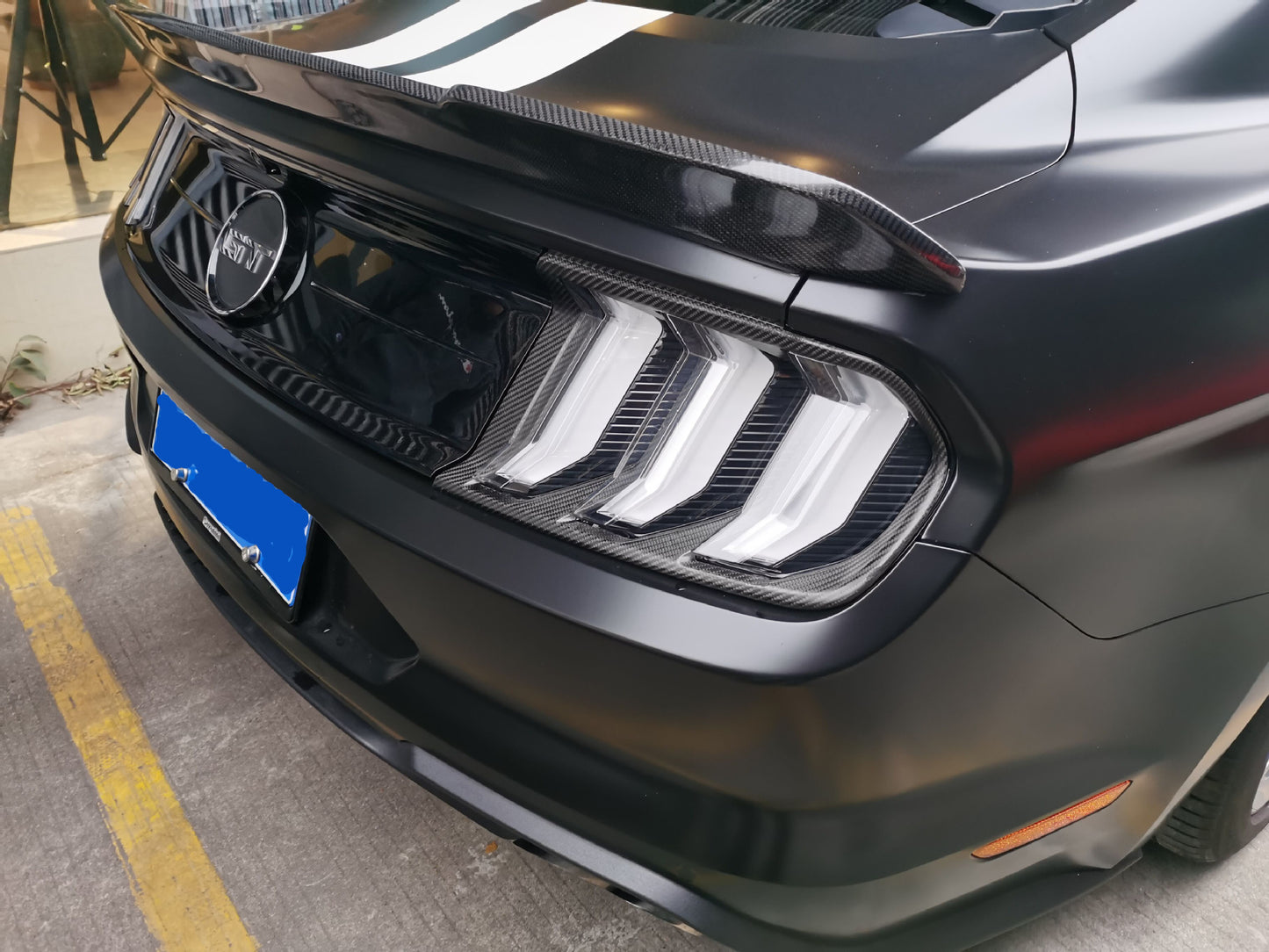 For 18-23 Ford Mustang Carbon Fiber Rear Taillight Cover Frame Shell, Taillight Decorative Cover