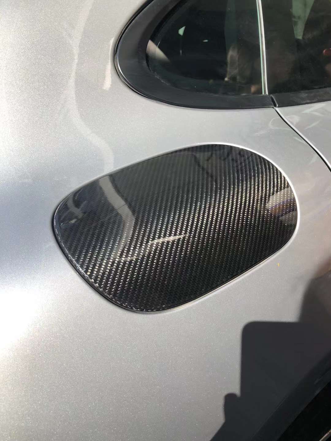 For Porsche Panamera 971 Carbon Fiber Fuel Tank Cap, Paramela Dry Carbon Fiber Fuel Tank Cap Sticker