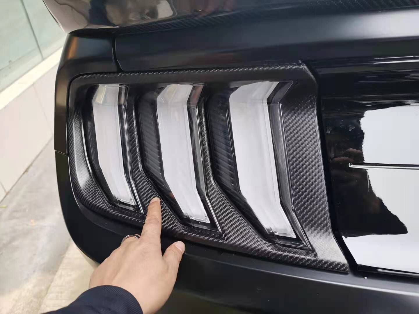 For 18-23 Ford Mustang Carbon Fiber Rear Taillight Cover Frame Shell, Taillight Decorative Cover