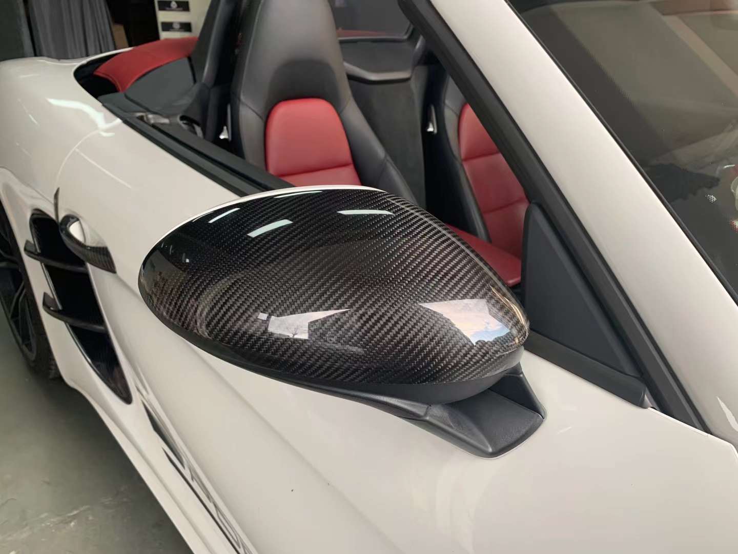 Carbon Fiber Rear View Mirror Housing for Porsche 718 Modified Cayman Boxster Carbon Fiber Rear View Mirror Housing